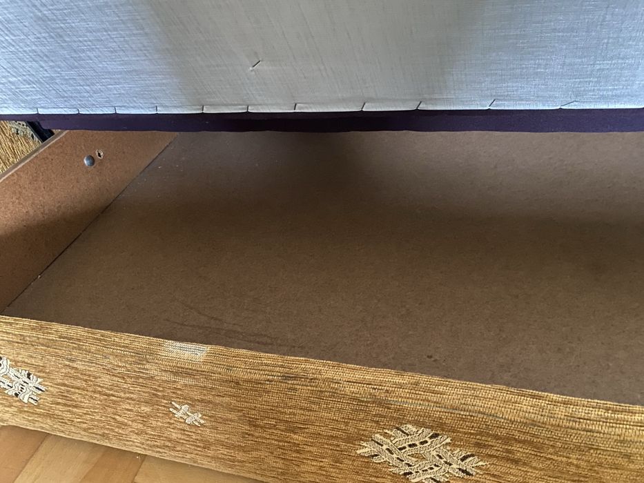 Wersalka sofa  na sprężynach