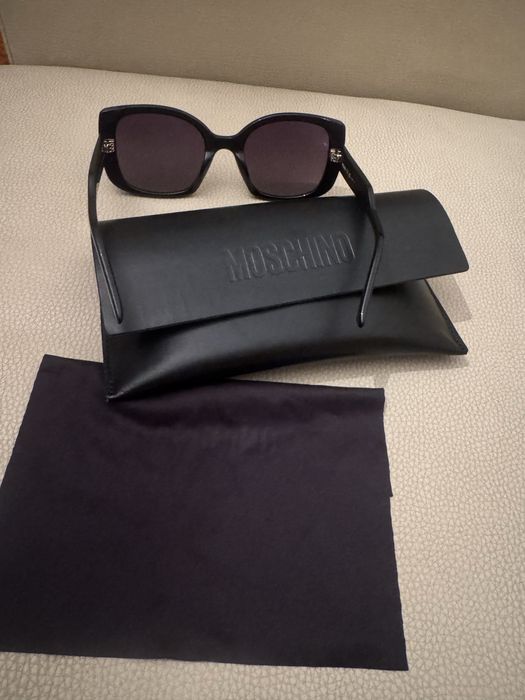 MOSCHINO estilo fashion quadrado