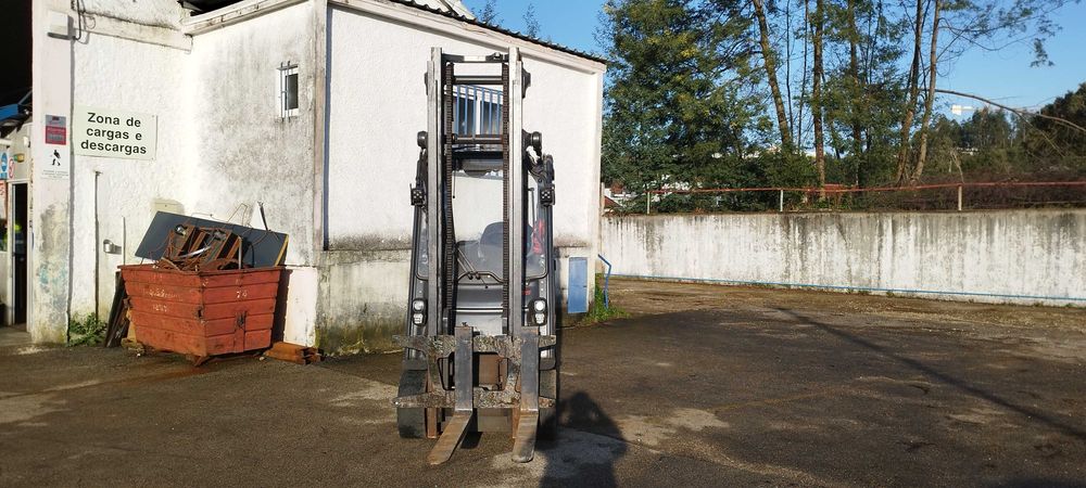 Empilhador Elétrico Linde E25H-01/600