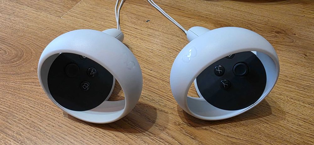 Meta Quest 2 (Oculus) + akcesoria | Etui + bateria | VR gotowy do gry