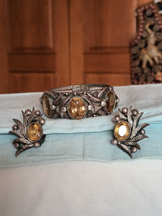 Conjunto de brincos, pulseira, colar ou pendente