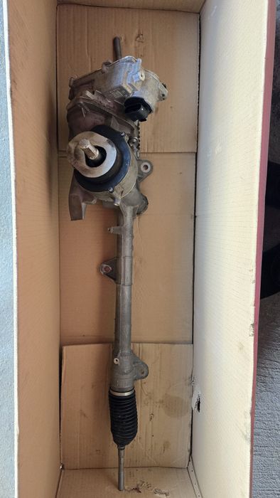 Caixa de direcção eléctrica BMW F40 e F44