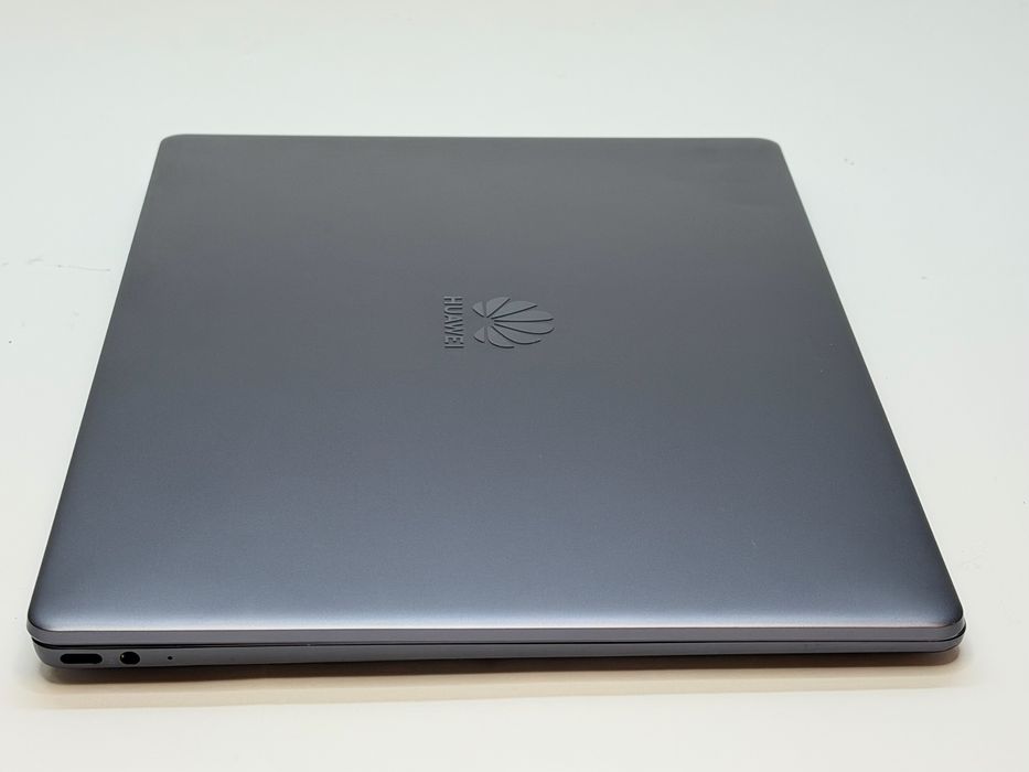 huawei matebook 13 i7-8565u/8gb ram.512gb ssd /geforce mx150/13,3''