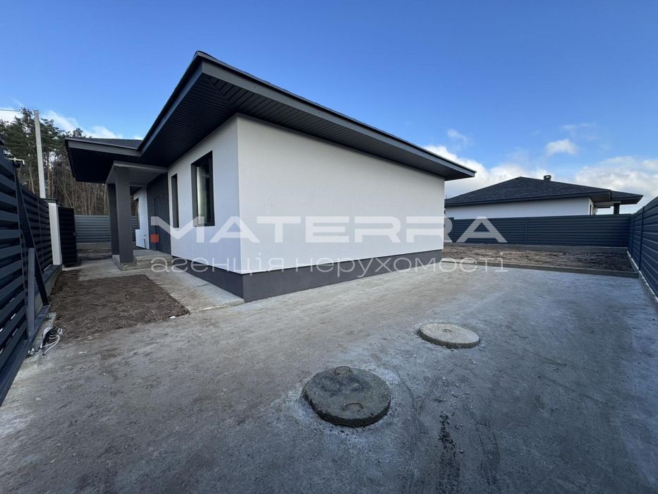 Круглик - Віта-Поштова Продаж  будинку з краєвидом на ліс