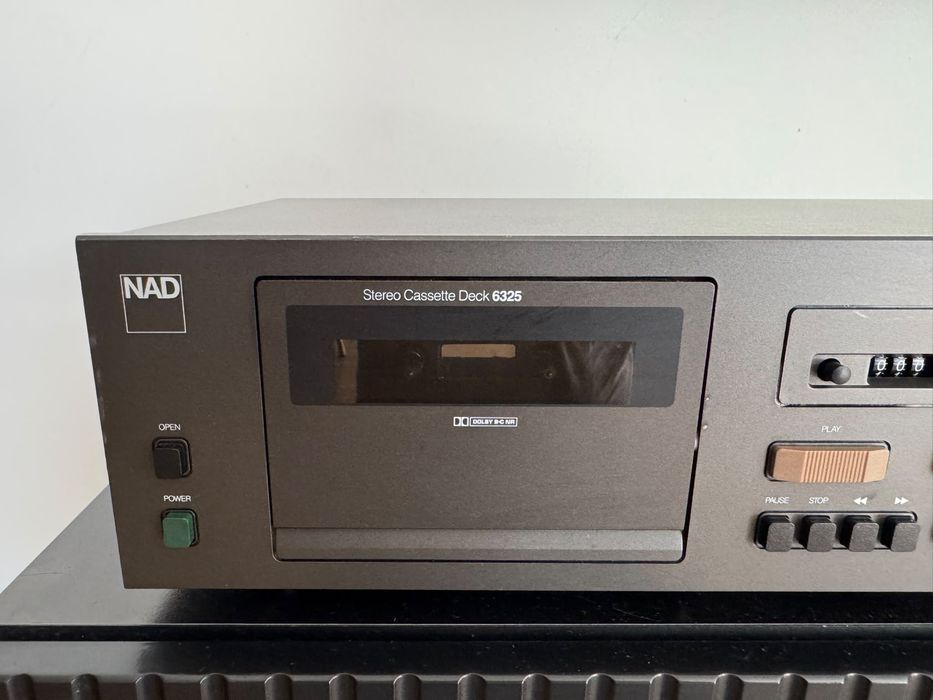 Magnetofon NAD 6325