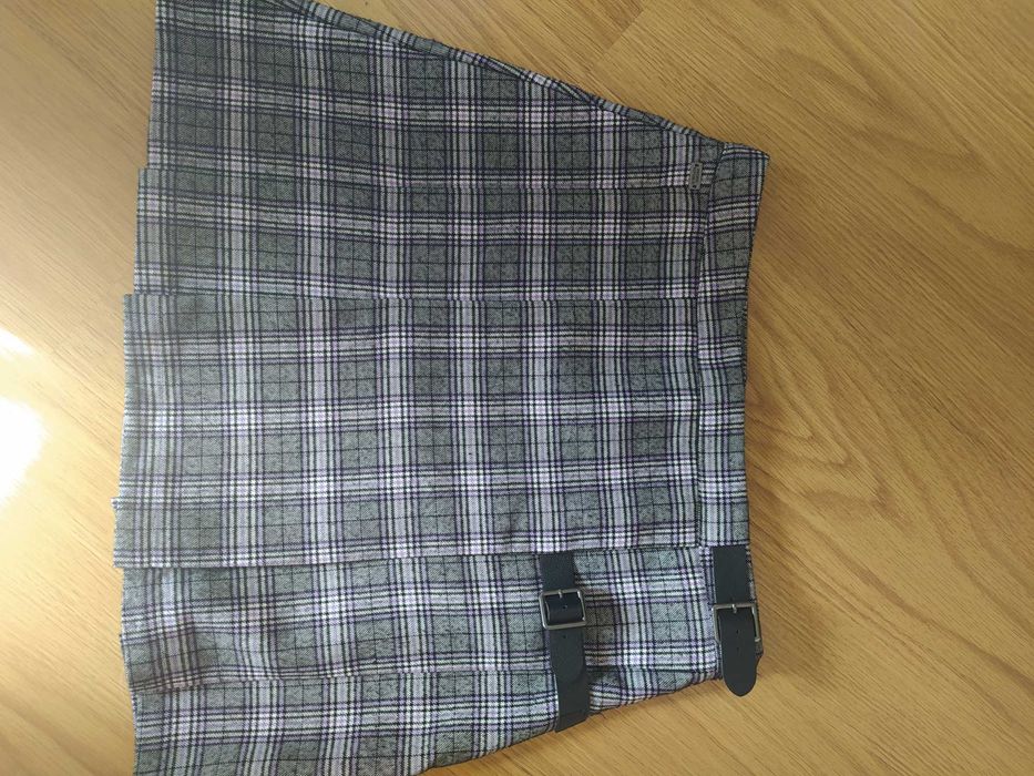 Saias e saias-calção tamanho XS (12-14 anos)