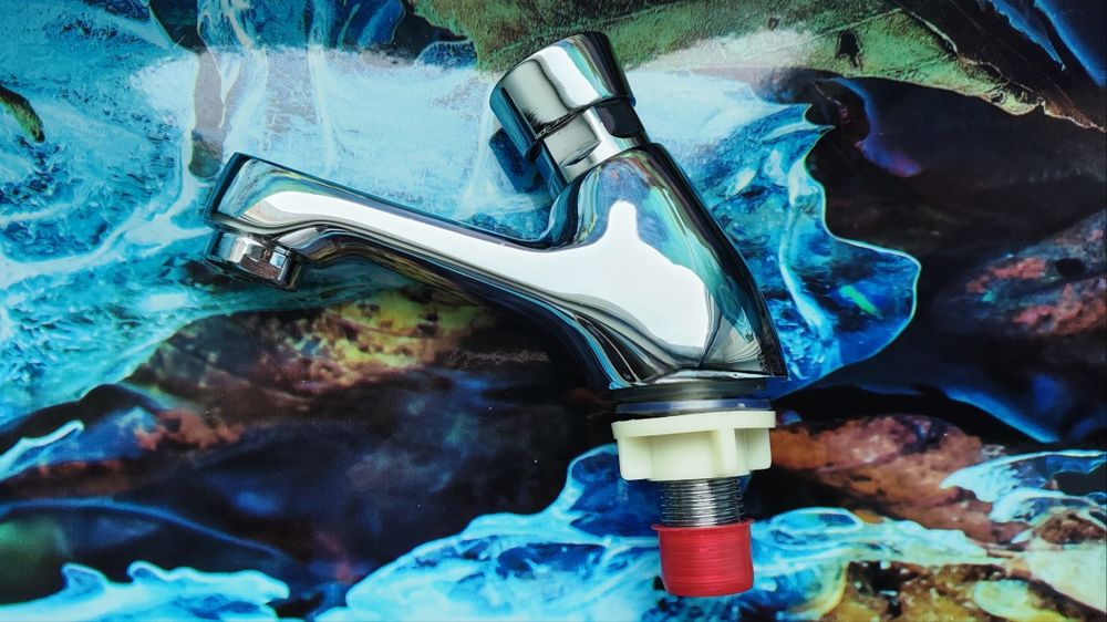 Монокран, однокран на умывальник нажимной ZERIX Z904