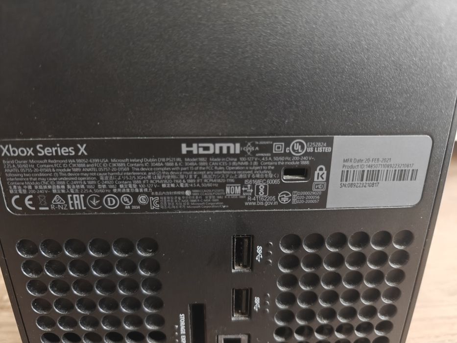 Konsola Xbox Series X 1TB