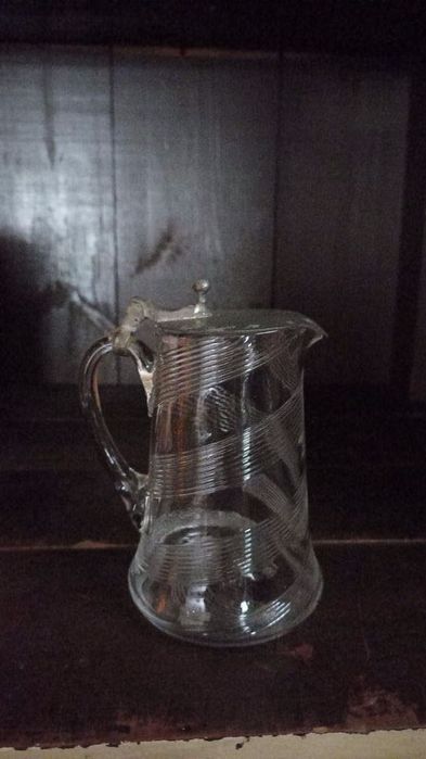 Caneca alemã cerveja colecção grés e tampa em estanho (+nas fotos)