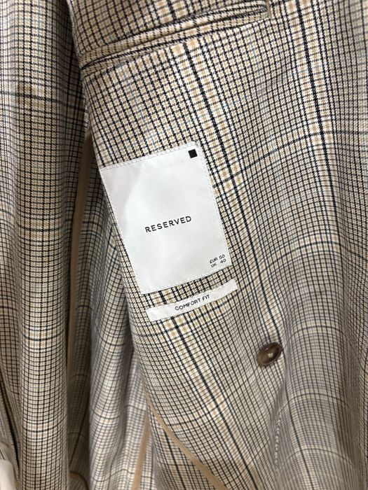 Marynarka męska marki Reserved, noszona jako oversize M przez kobietę