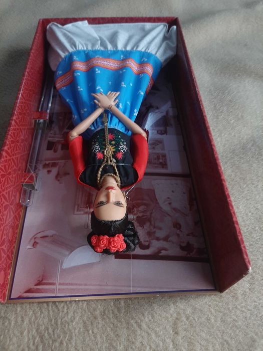 Frida Kahlo kolekcjonerska lalka barbie