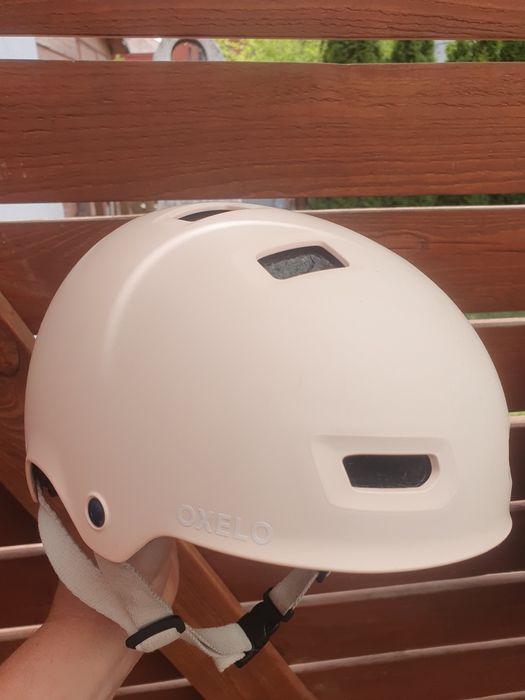 Kask firmy oxelo decathlon