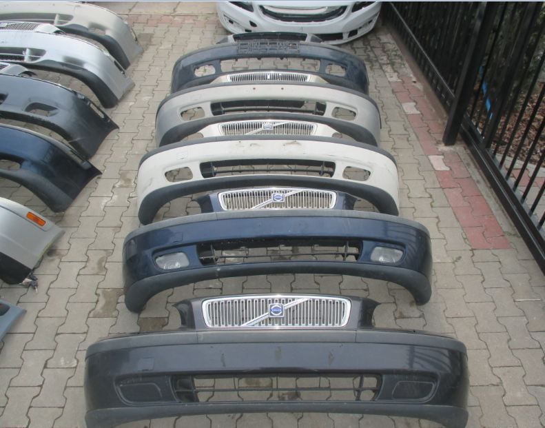 VOLVO V70 Grill Atrapa Emblemat Znaczek W Zderzak Przód CZĘŚCI RADOM