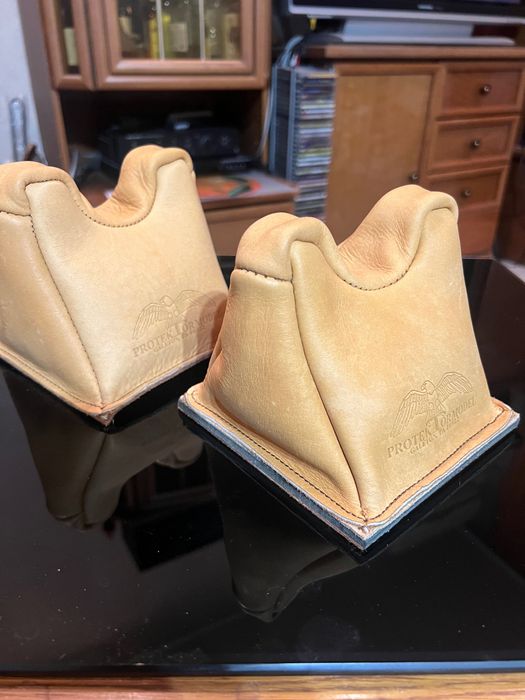 Protektor подушка опора для стрельбы ,BR, varmint,  кожа USA