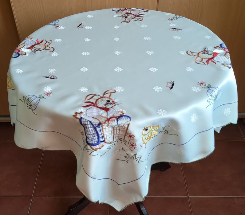 Obrus serweta zajączek wielkanocny