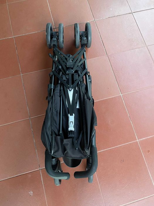 Carrinho Bebé Chicco Lite Way com Capa de Chuva – Excelente