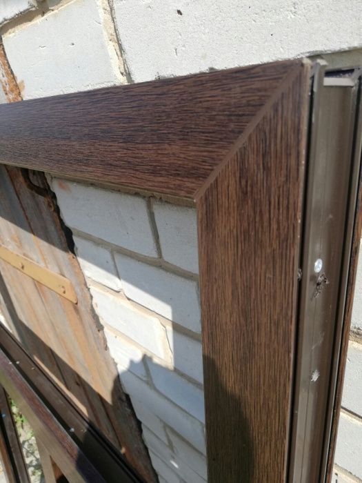 Окно ПВХ морёный дуб