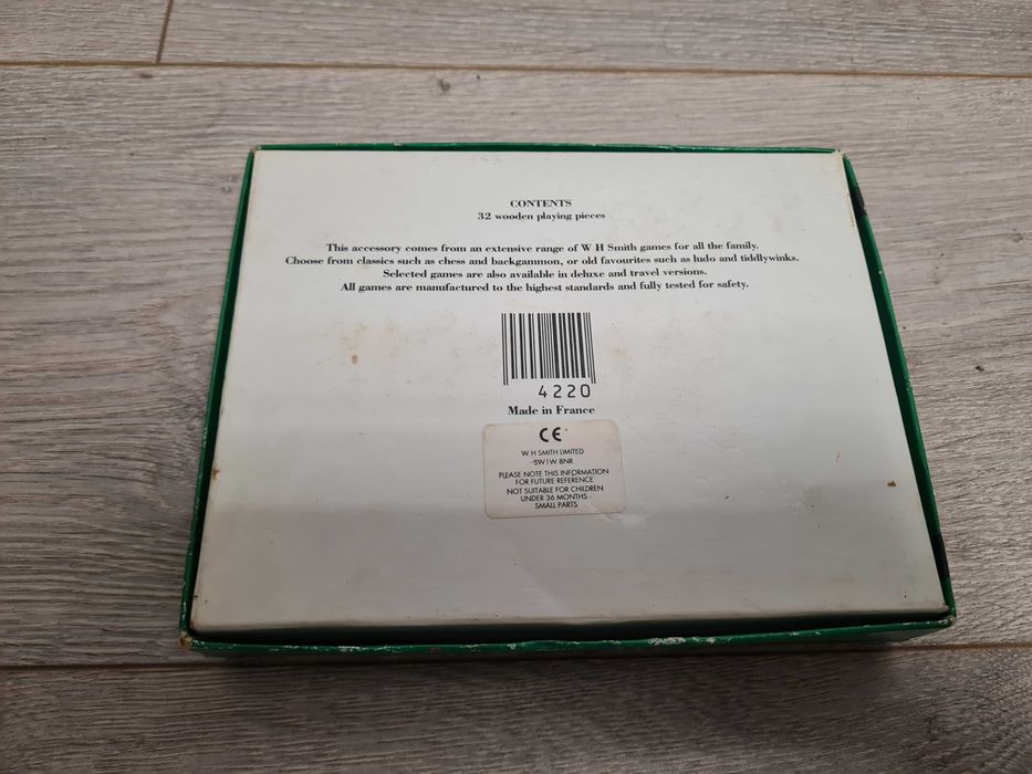 Шахматы разные деревянные и пластиковые