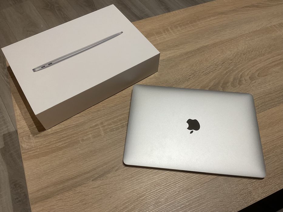 MacBook Air 13 Silver 2019 (bardzo dobry stan)