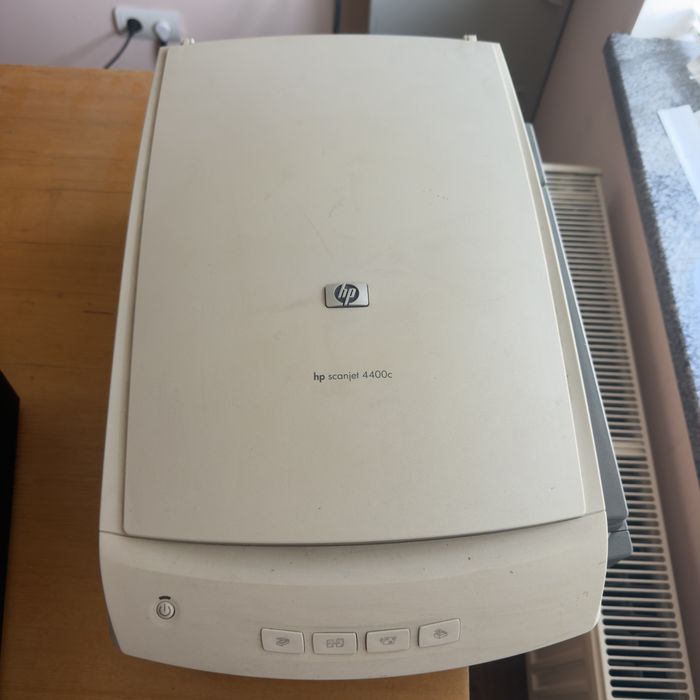 Продам Сканер HP 4400c