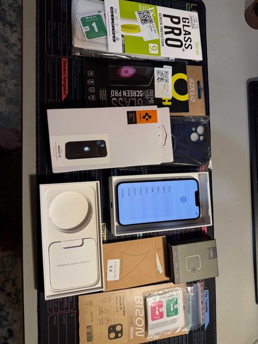 Telefon iPhone 13
