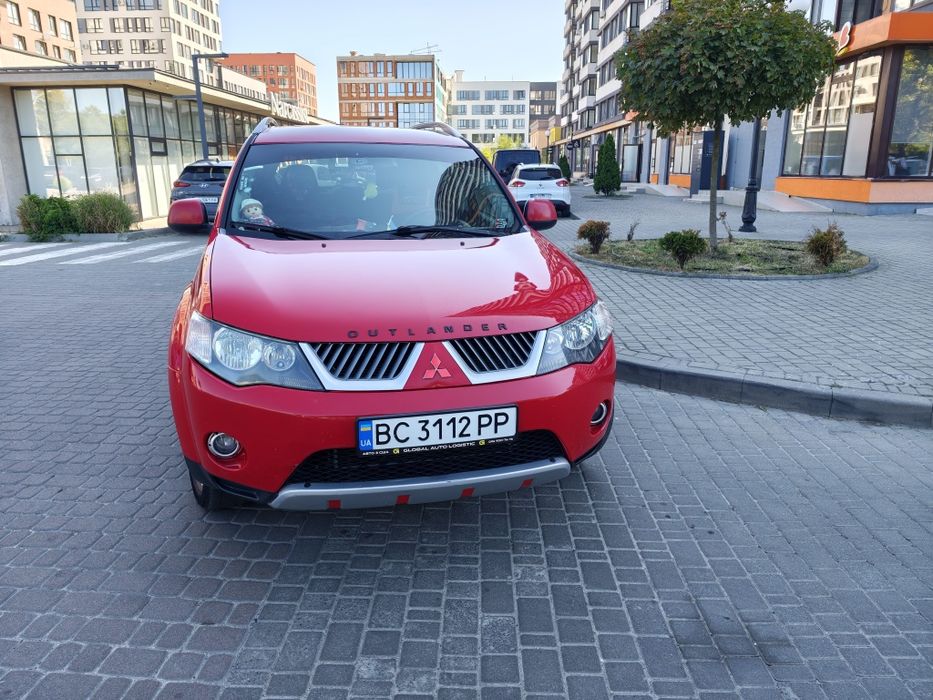 Mitsubishi outlander XL