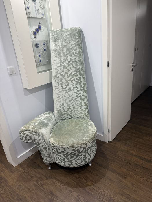 Poltronas disponiveis, preçis variados entre 500€ a 150€