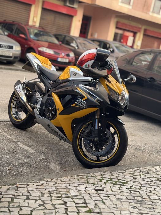 Suzuki GSXR 600 L0