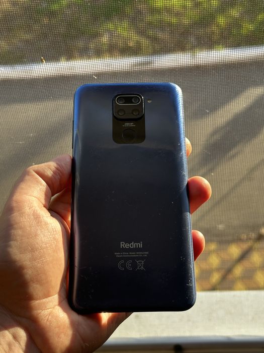 Телефон Redmi note 9