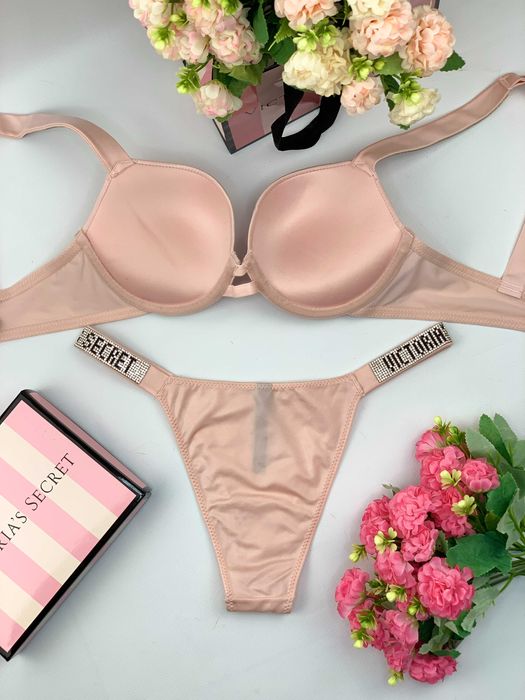 Комплект жіночої білизни Victoria`s Secret зі стразами