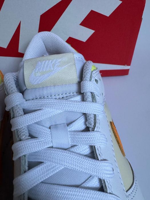 Nowe sneakersy WMNS NIKE DUNK LOW białe kolorowe 40