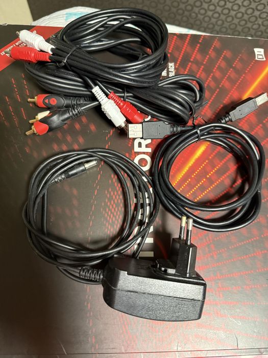 Traktor scrach A10 Аудіокарта для діджея