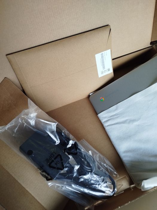 Chromebook nunca usado!