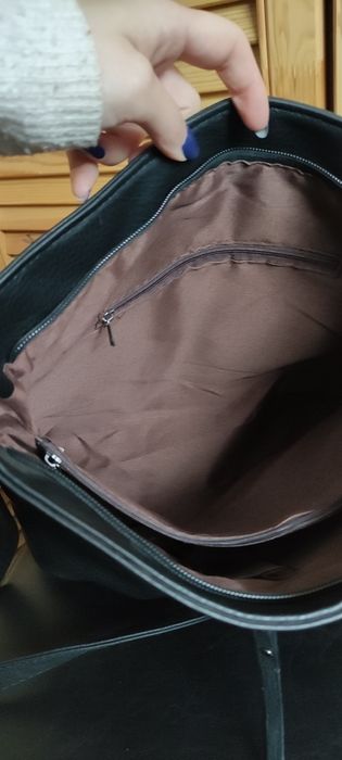 Czarna torebka na ramię