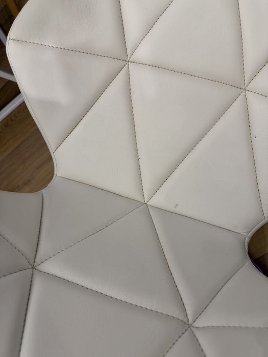 Krzesła skandynawskie białe 4szt loft vintage