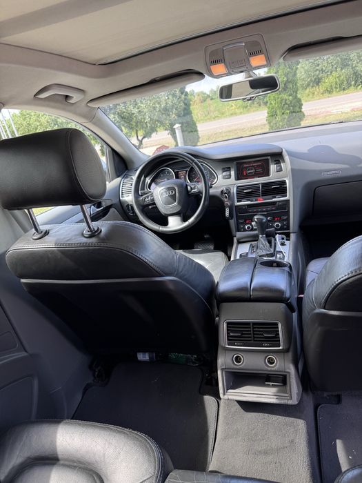 Продам Audi Q7 2007