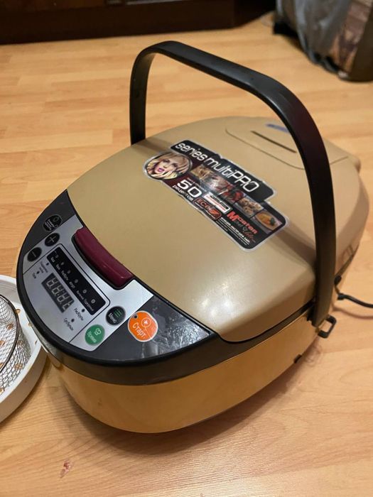 Мультиварка нова