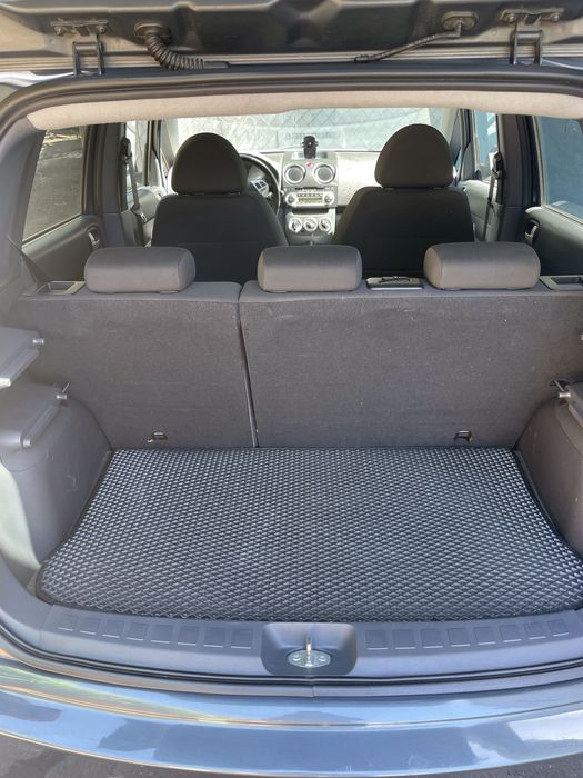Продам Mitsubishi Colt 1.3 бензин, механика 2010 года