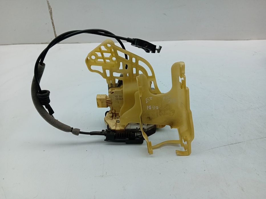 Fechadura / fecho porta frente esquerdo VOLKSWAGEN Tiguan (5N)