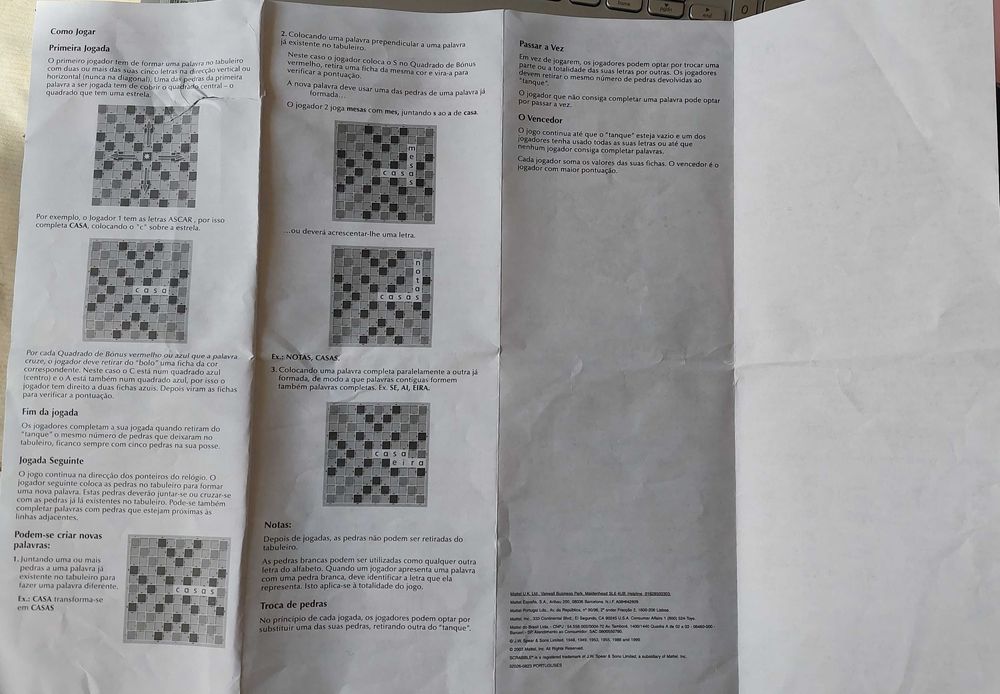 Jogo de tabuleiro SCRABBLE - MATTEL -