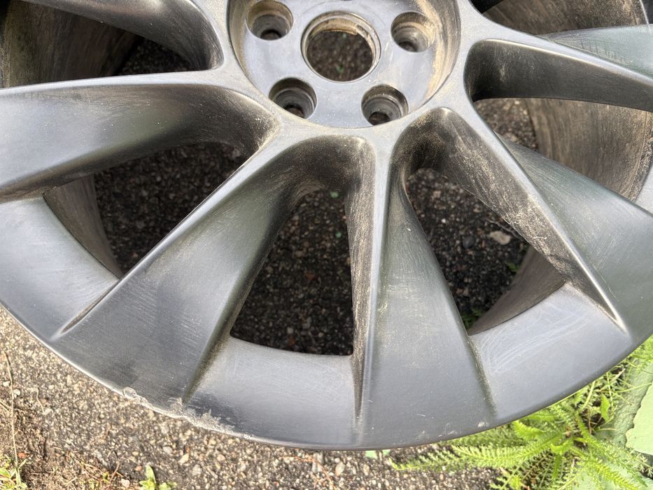 4 Диски Tesla model Y з ковпачками