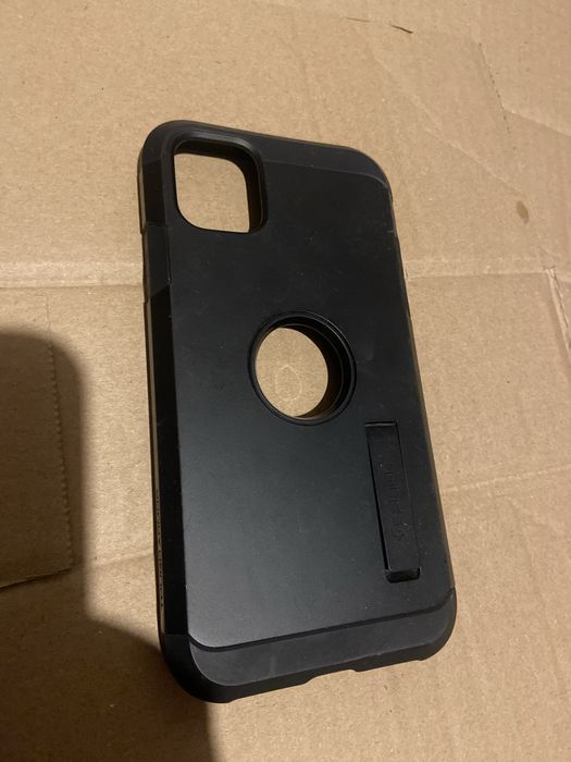 Obudowa spigen iphone 11