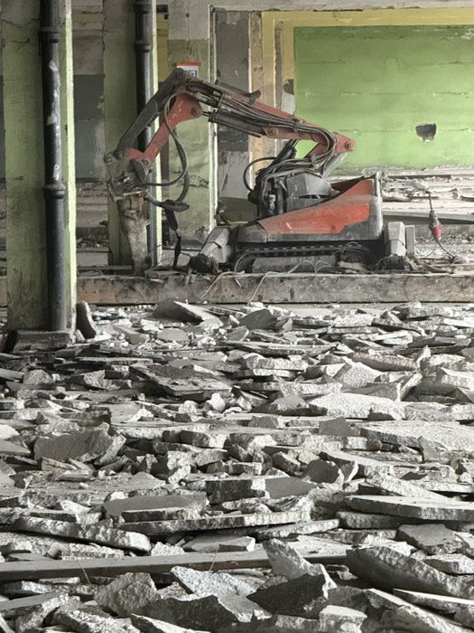 Rozbiórki scian,wylewek