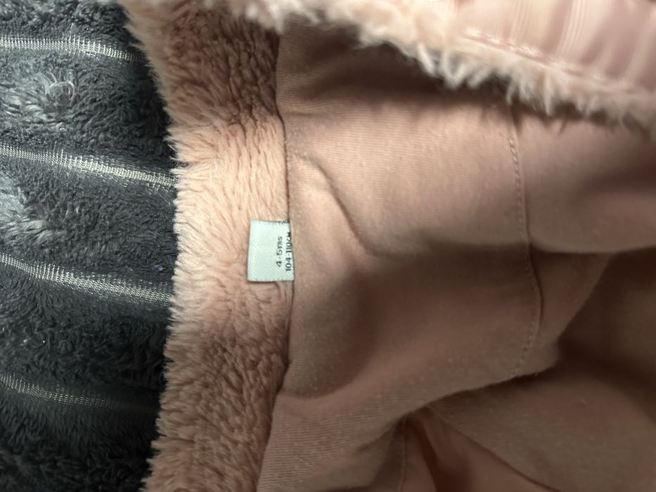 Весняна шубка, розмір 104-110