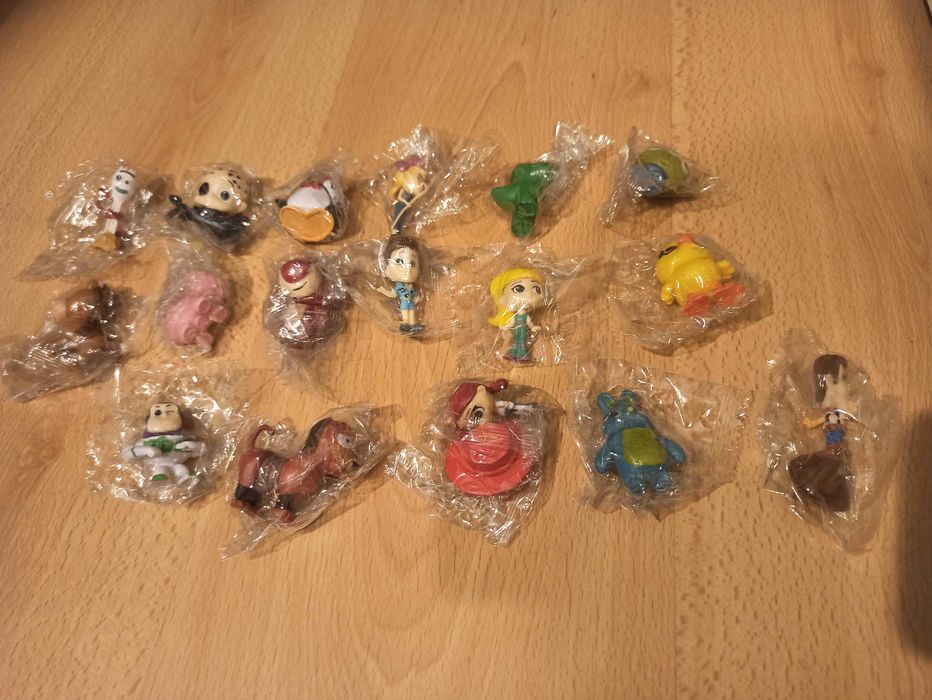 8 Bonecos Toy Story \ Alice no país das maravilhas