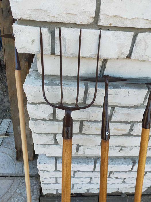 сельхозинвентарь времён СССР.