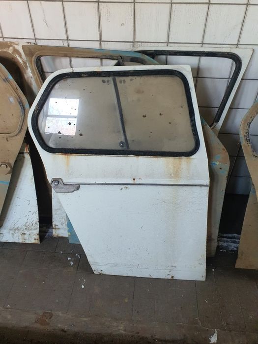 Peças Dyane e 2cv / Portas Jantes