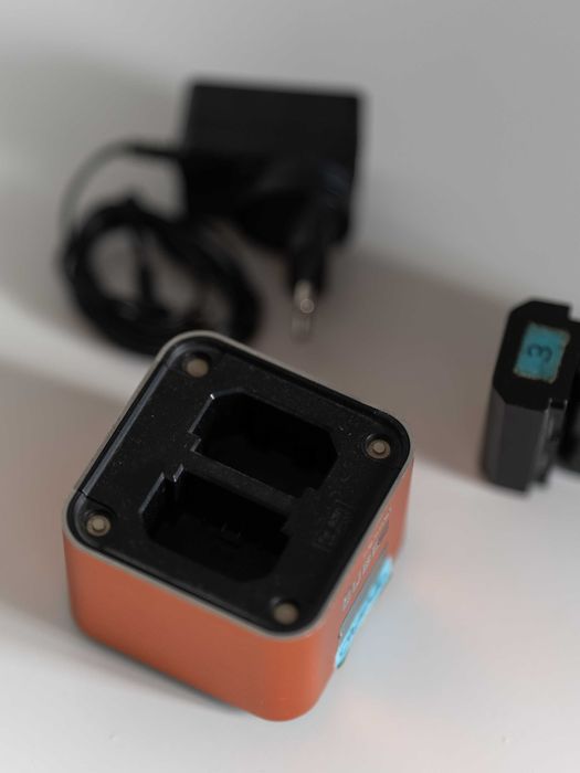 HAHNEL ProCube 2 Charger + 3 HAHNEL Batteries64740411653251122