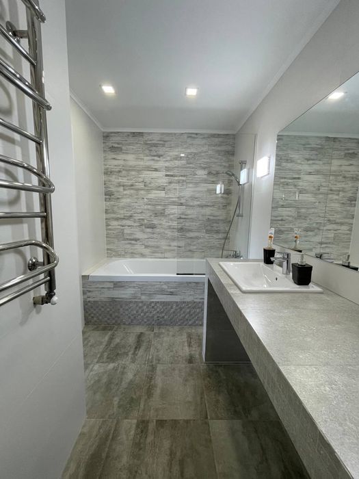 Пентхаус . Велмарт. Вільний з 15.01