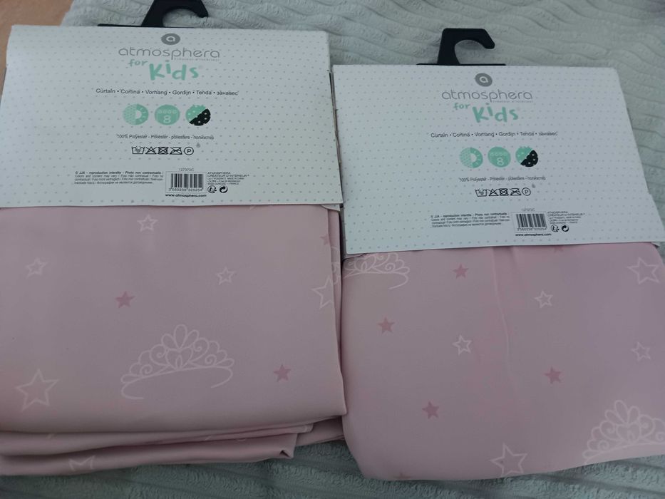 2 cortinados menina Novos